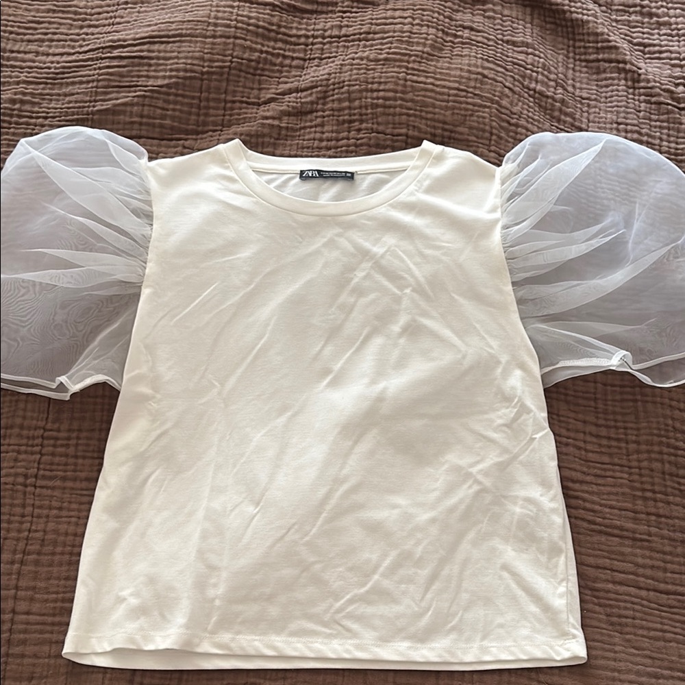 Zara White Ruffled Puff Sleeve Blouse